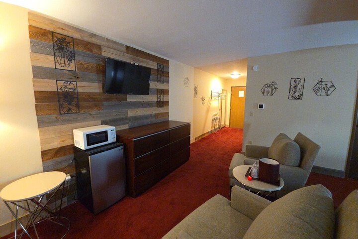 Room 40 of 66