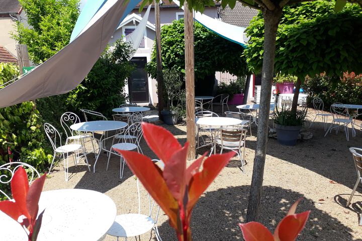 Terrace/Patio 23 of 24