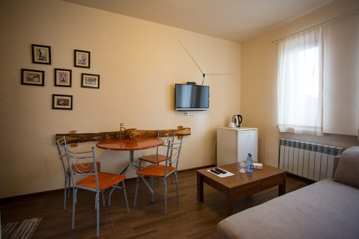 Room 29 of 103