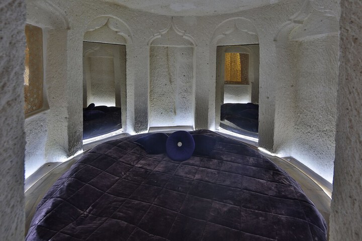 Room 12 of 53