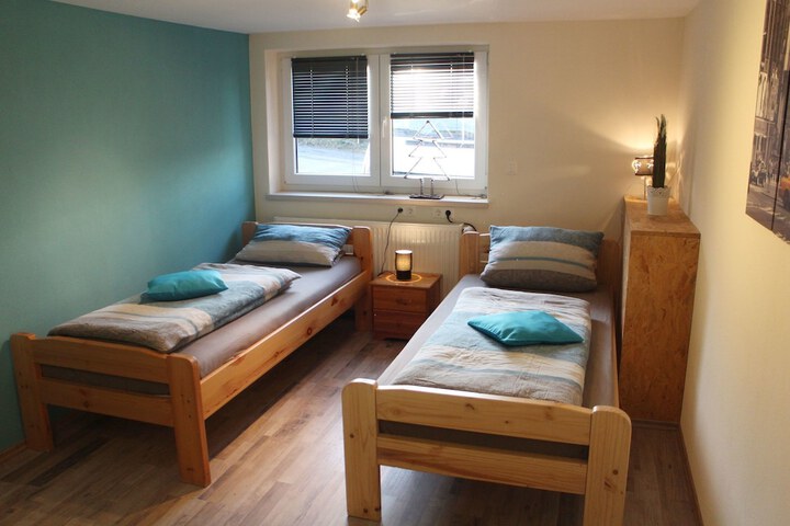 Room 3 of 21