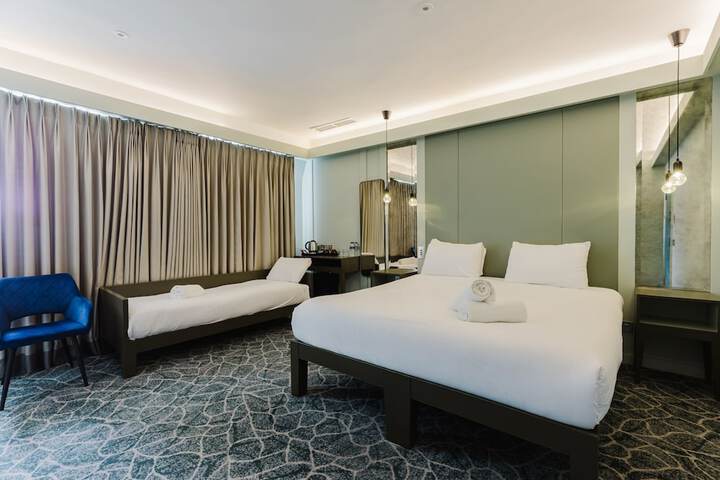 Room 144 of 263