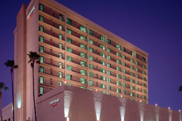 COURTYARD BY MARRIOTT® LOS ANGELES - SHERMAN OAKS - Sherman Oaks CA 15433  Ventura 91403