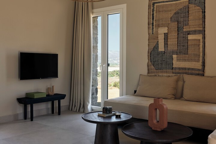 Room 42 of 91