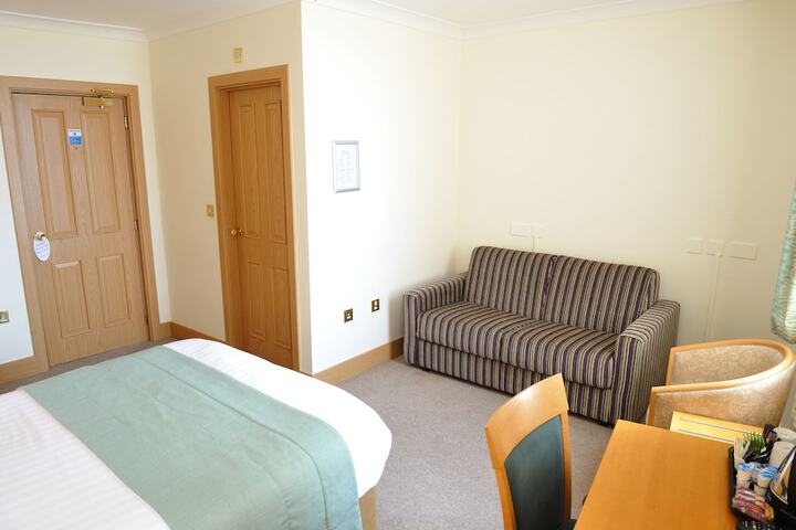 Suite Room