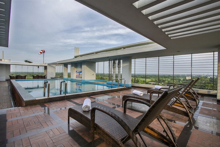 Pool 39 of 62