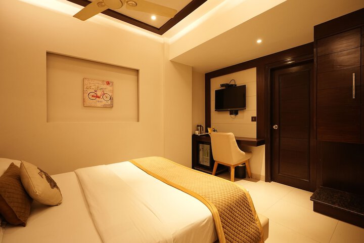 Inside Room Photo