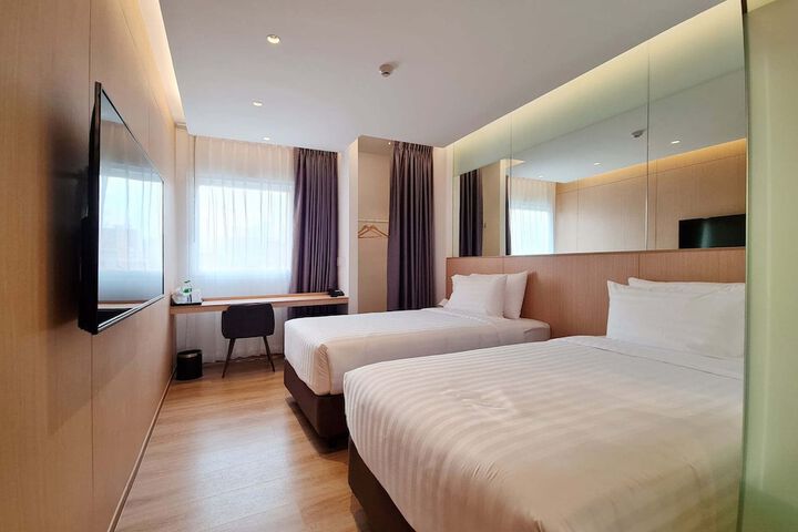 Room 13 of 41