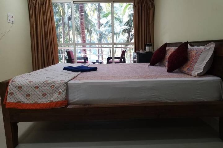 Room 34 of 63