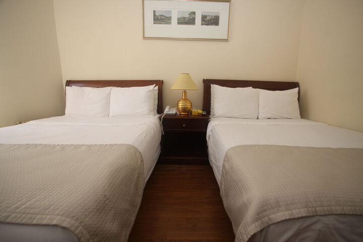 Room 8 of 46