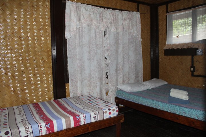 Room 20 of 102