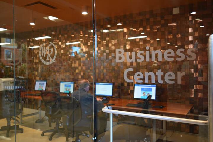 Business Center 52 of 72