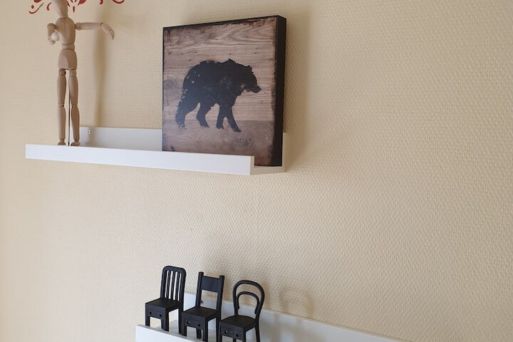 Room 16 of 46