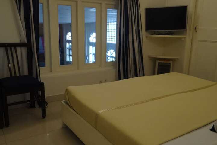 Room 44 of 113