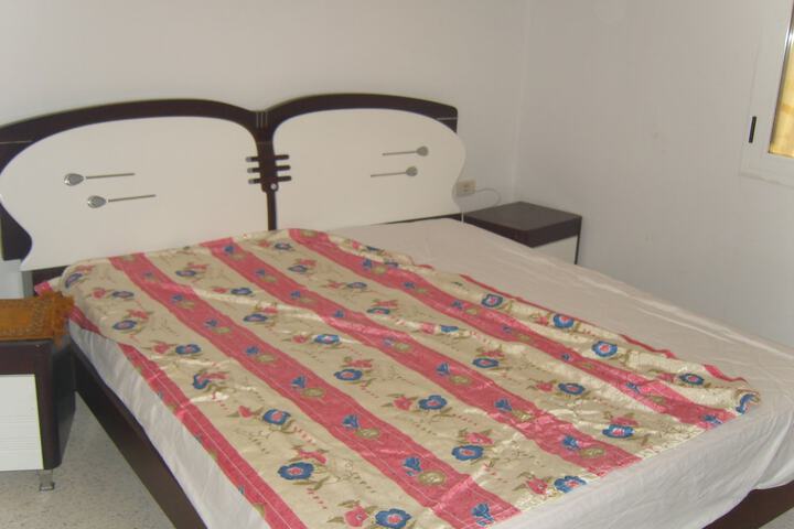 Room 12 of 19
