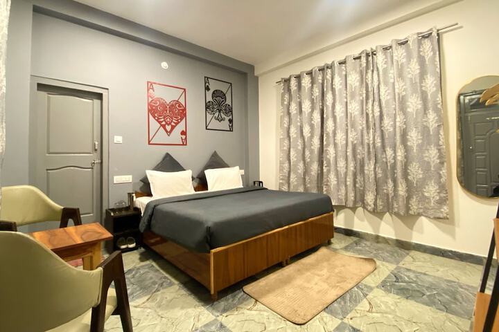 Room 19 of 53