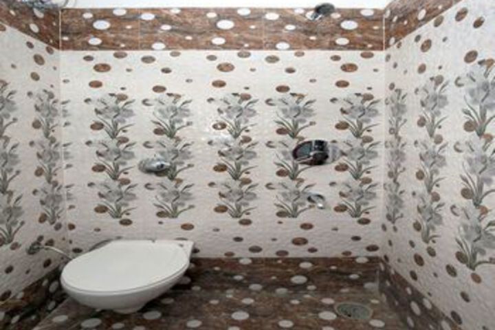 Room 2 of 22