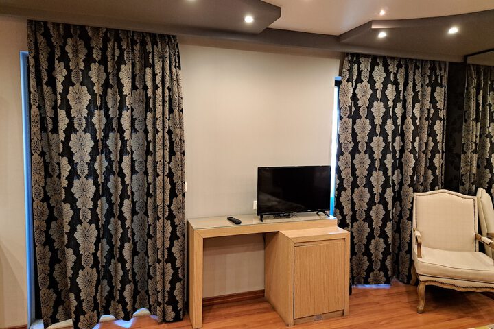 Room 19 of 44