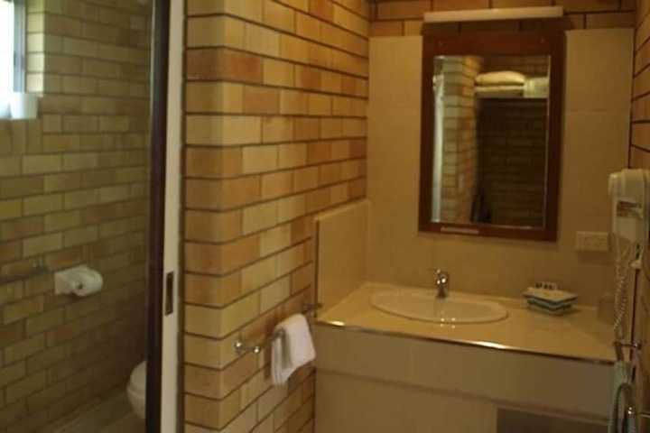Room 15 of 24