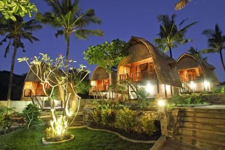 Front of property - evening/night
