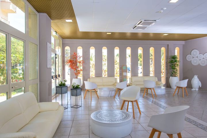 Guest Lobby