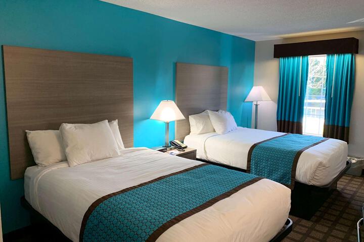 2 Double Beds (1 of 12)