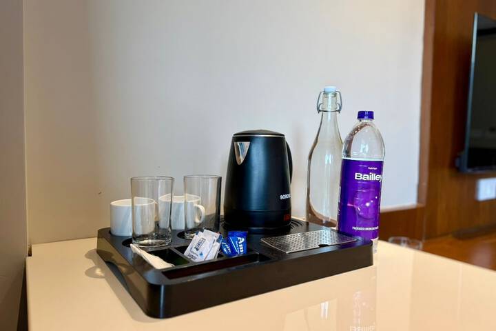 Breakfast/Coffee Service 22 of 52