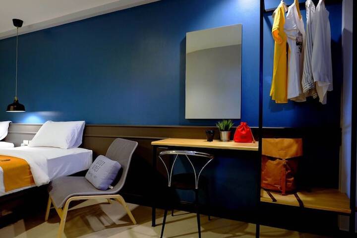 Room 19 of 43