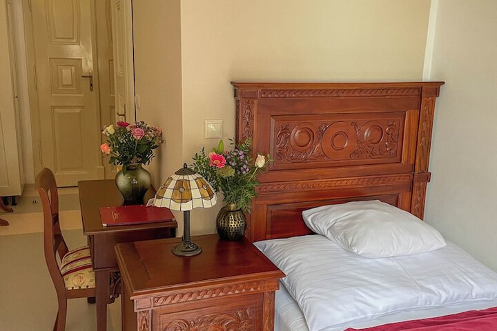 Room 14 of 29