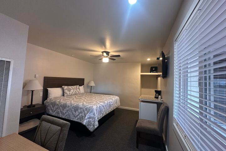 Room 37 of 89