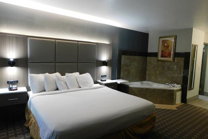 Standard | King Bed (62 of 64)