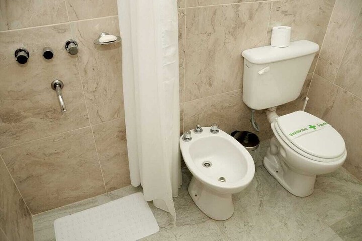 Room 15 of 15