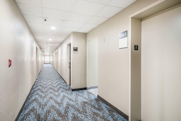 Hotel Interior 11 of 67