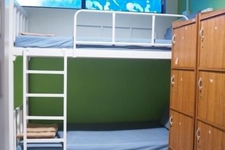 Room 13 of 47