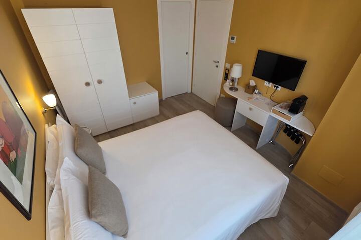 Room 14 of 58