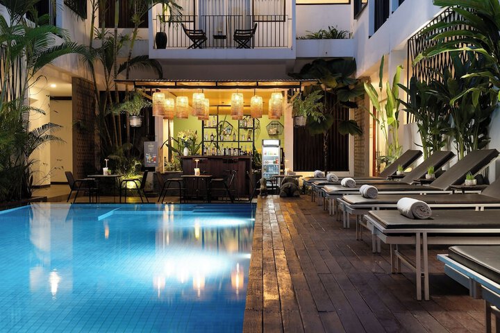 Pool 108 of 116