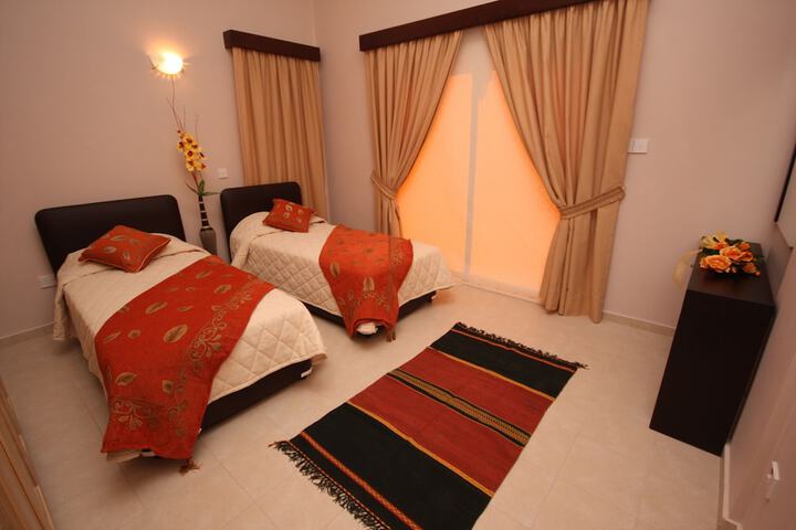 Room 2 of 10