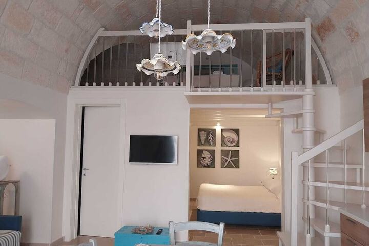 Room 15 of 106