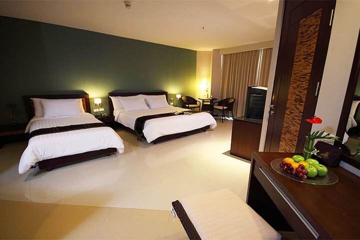 Room 10 of 175
