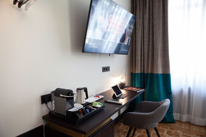 Room 45 of 85