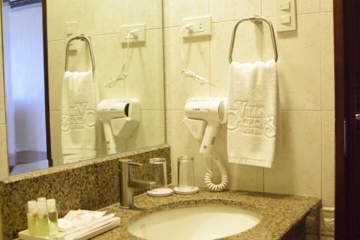 Clean Restrooms