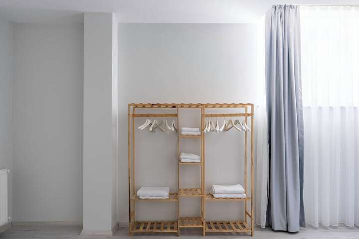 Room 139 of 293
