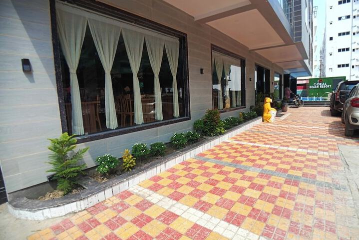 Hotel 90 of 96
