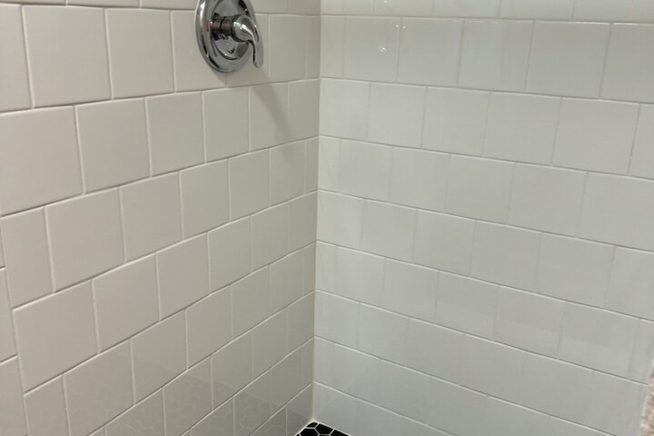 Room 15 of 18