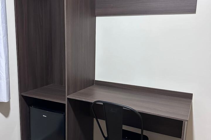 Room 4 of 15
