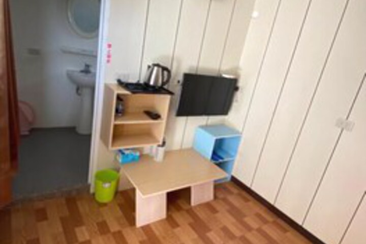 Room 18 of 30