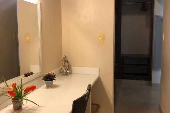 Room 2 of 117