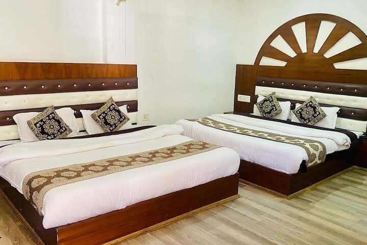 Room 9 of 21