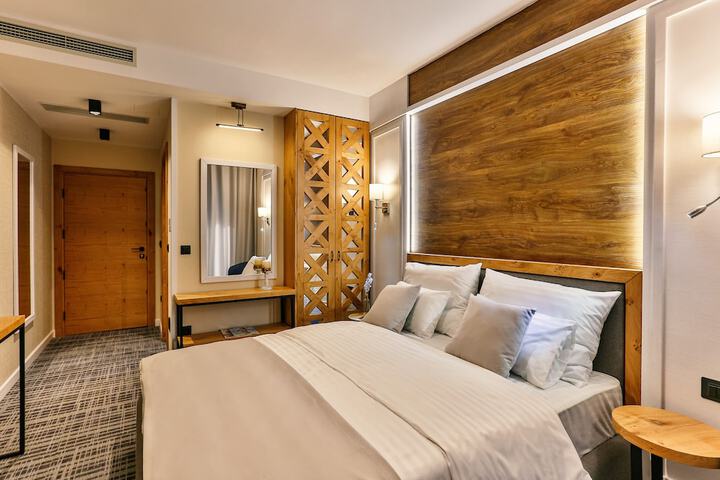 Room 13 of 56