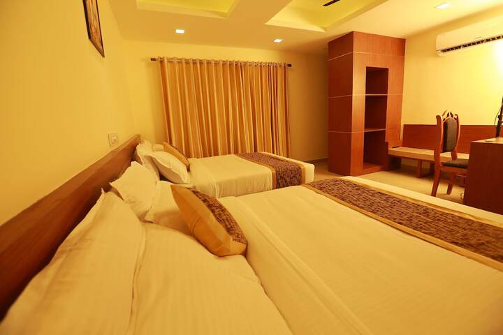 Room 10 of 43